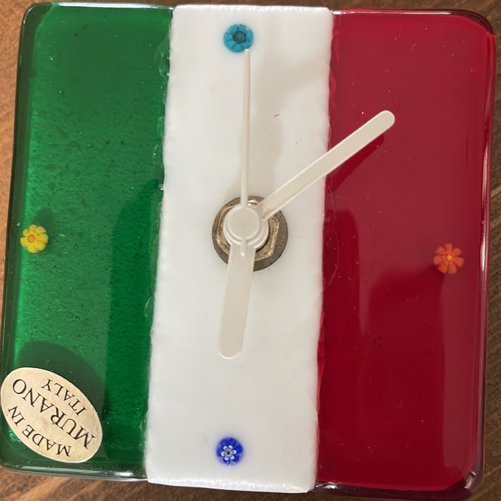 Murano Glass Clock. Italian flag. Small Desk or table clock. Made in Italy. - Picture 9 of 10